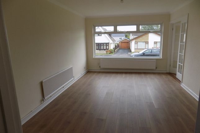 26, Vernon Close, Pontlliw, Swansea photo 2