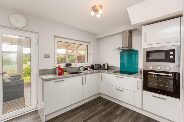 2, Overland Close, Swansea photo 3