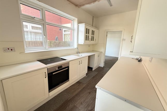 27, Trafalgar Street, Carcroft, Doncaster photo 3