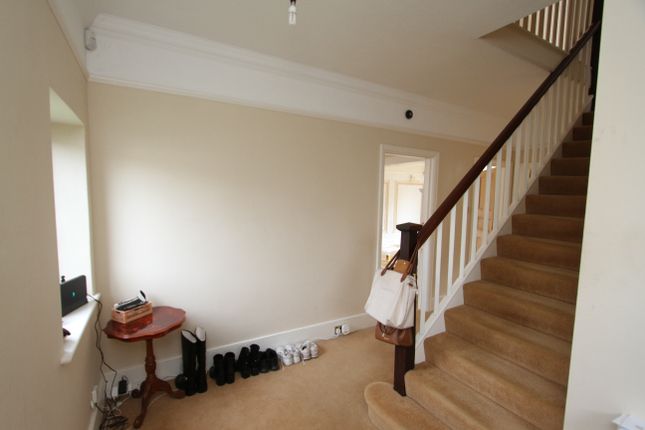 8, Ashburnham Gardens, Eastbourne photo 4