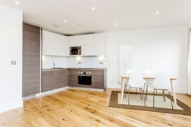 Flat to rent in Riverdale House, 68 Molesworth Street, London