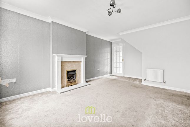 2, Buddleia Close, Healing photo 2