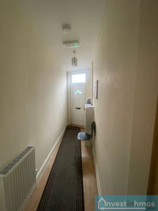 Block of flats for sale in 17 Woodfield Road, Doncaster