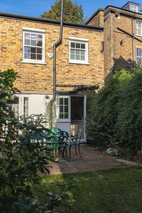 Terraced house for sale in St. Pauls Road, London