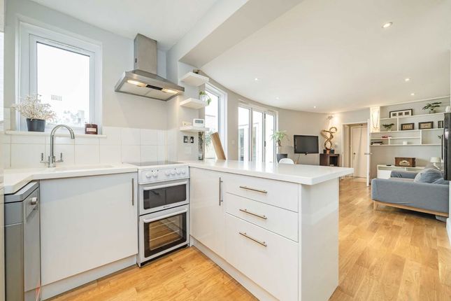 Flat 2, 114, Gloucester Terrace, LONDON photo 4