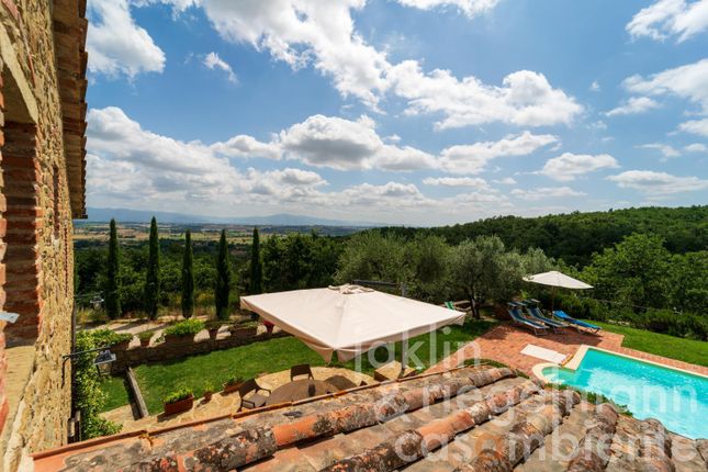 Country house for sale in Italy, Tuscany, Arezzo, Monte San Savino