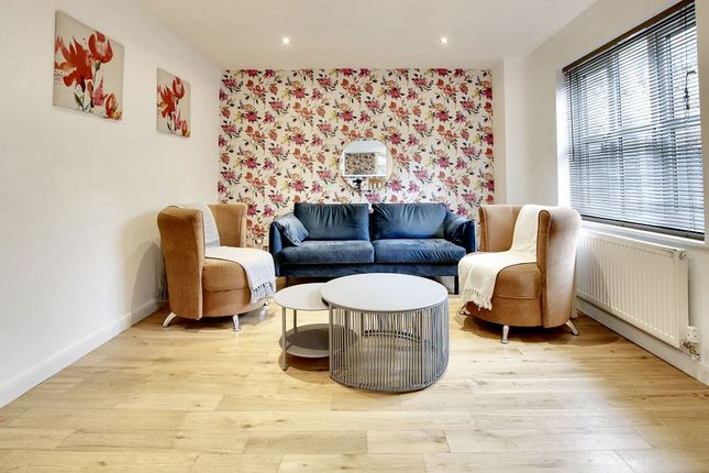 7 Elliot Close, Leicester photo 2