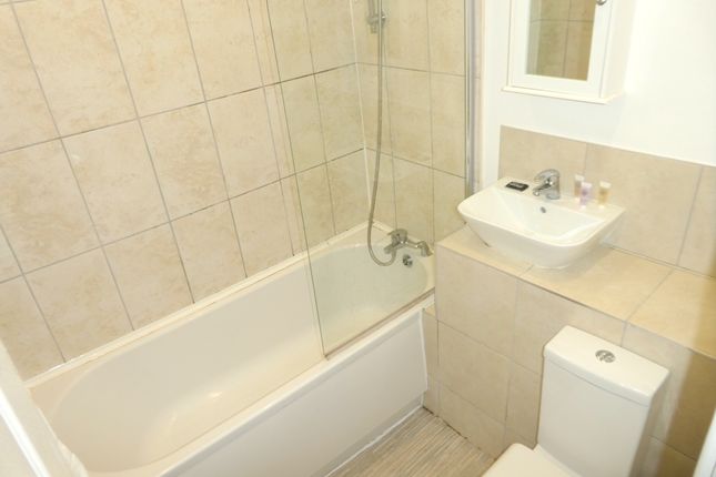 Flat 1, 36, Everett Road, Manchester photo 4