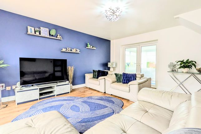 96 Brecon Rise, Merthyr Tydfil photo 4