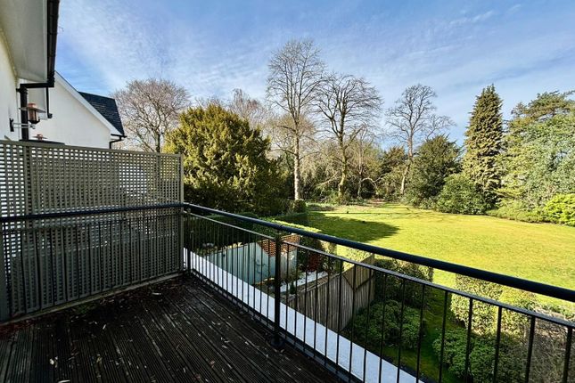 8, Dundreggan Gardens, Didsbury photo 3