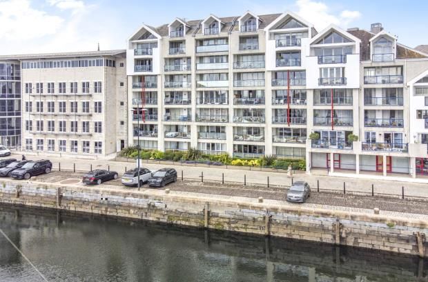 Thumbnail Flat for sale in Mariners Court, Lower Street, Plymouth, Devon