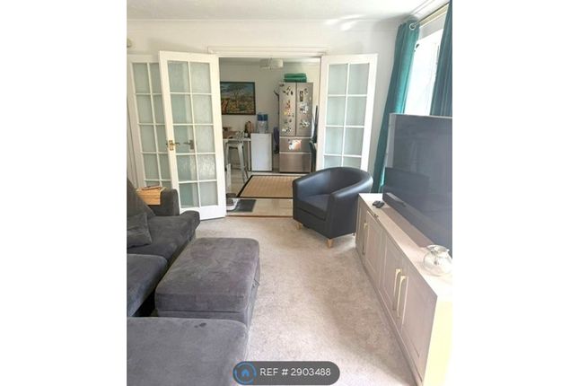 Cutbush Close, Lower Earley, Reading photo 2