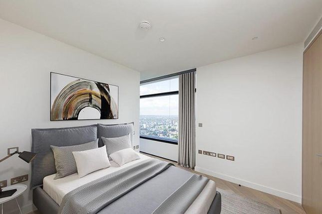 Flat for sale in Worship Street, Shoreditch