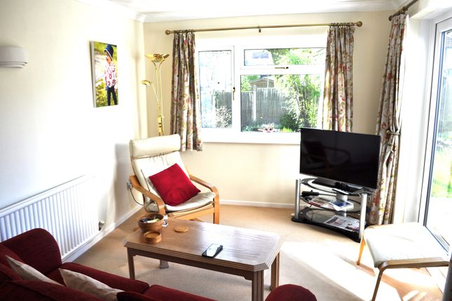 57, St Andrews Close, Swansea photo 4