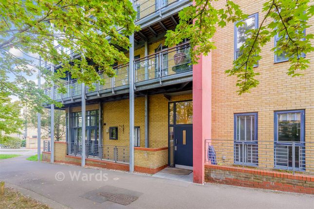 1-bed flat on 50, Park Lane, Stone, £170,000