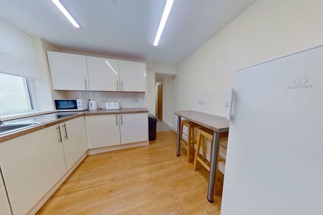Thumbnail Shared accommodation to rent in New Park Terrace, Treforest, Pontypridd
