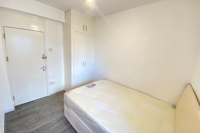 Thumbnail Room to rent in Perkins House, Wallwood Street, London