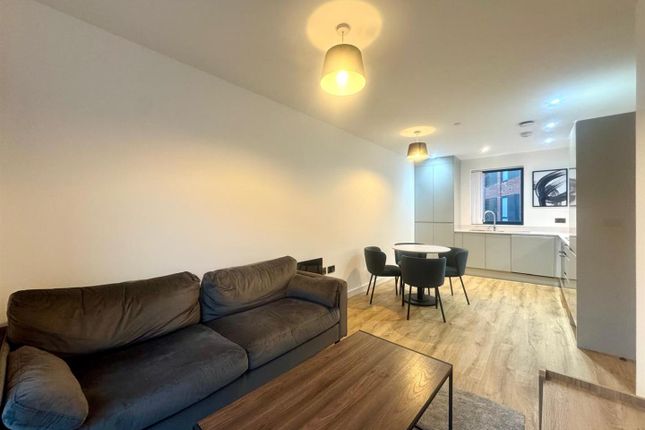 4 Camden Drive, Birmingham photo 3