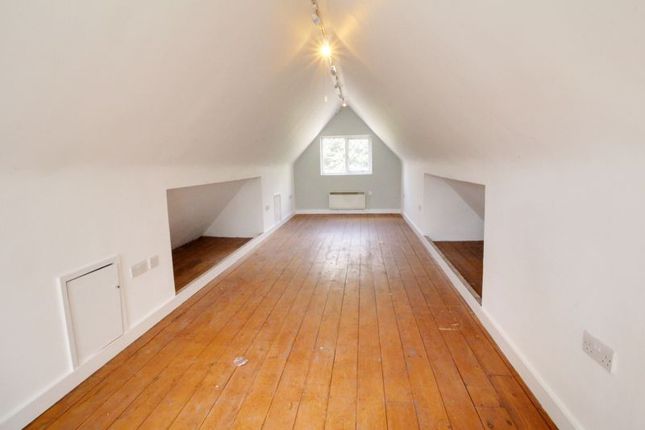 Detached house to rent in Cattlegate Road, Enfield