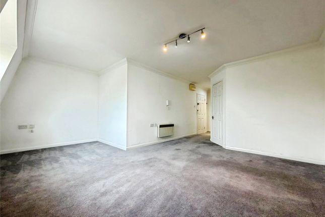 Flat 9, Stadium House,, Marlborough Road, Surrey photo 2