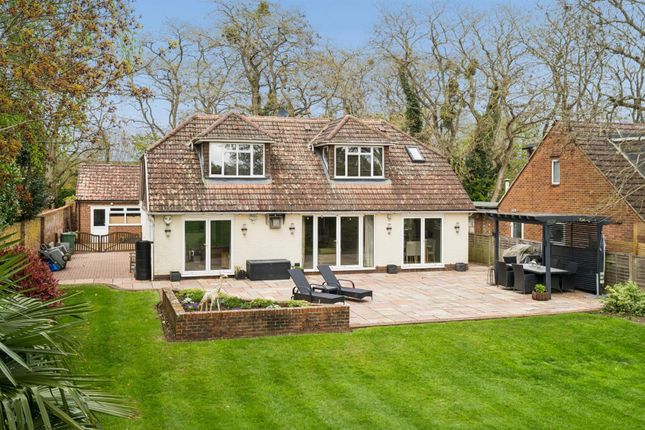 1, Vicarage Gardens, Maidenhead photo 4