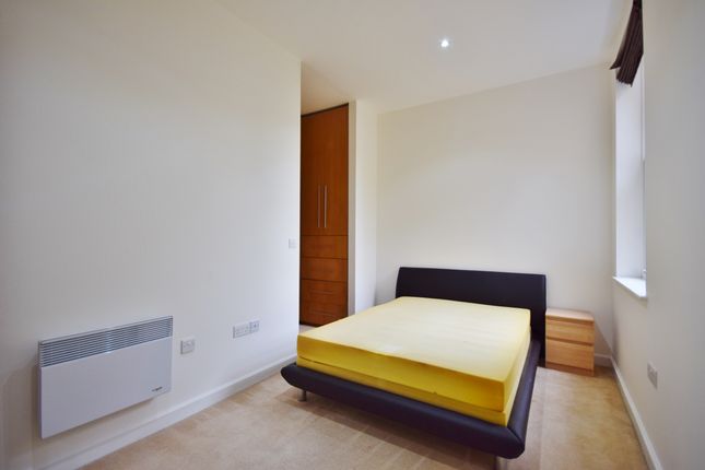 11, Grange Park, Ealing Common photo 3