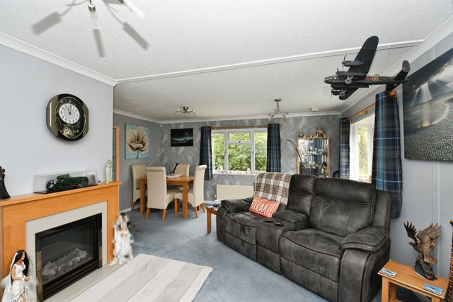 22, Marina View, Lincoln photo 3