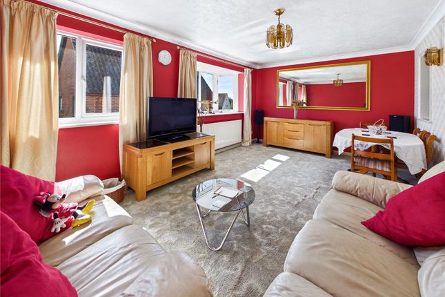 24, Priors Way, Colchester photo 4