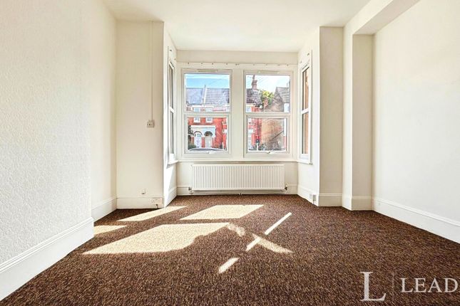 Room 3, 171, West Road, Westcliff-on-Sea photo 3