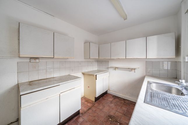 14, Herbert Street, Gloucestershire photo 4