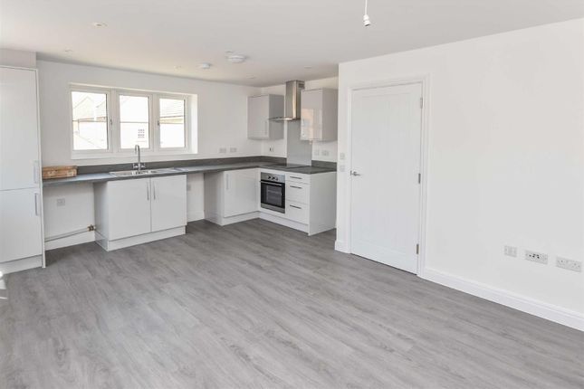 12, Barnwell Gardens, Corby photo 2