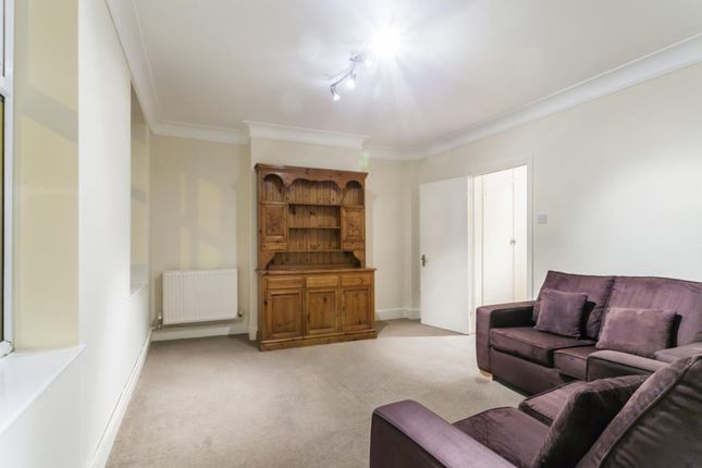 Flat for sale in The Broadway, Mill Hill, London