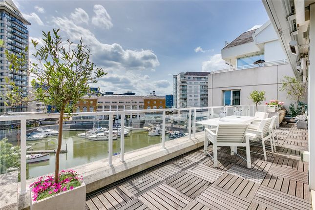 Thumbnail Flat to rent in King's Quay, Chelsea Harbour, London