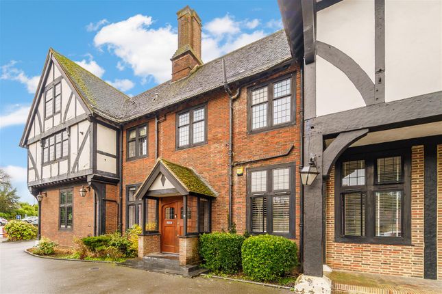 The Drift Bridge, Flat 3 (20Of44)-43.Jpg