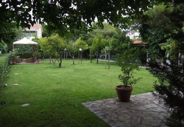 Detached house for sale in Leof. Kifisias, Greece