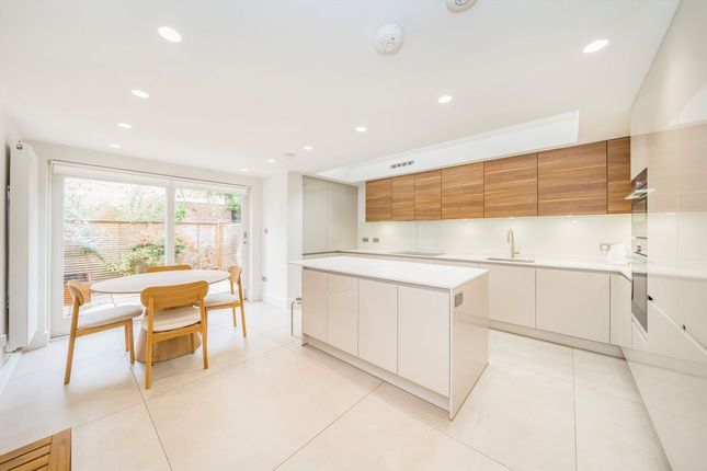 10, Treadgold Street, London photo 3