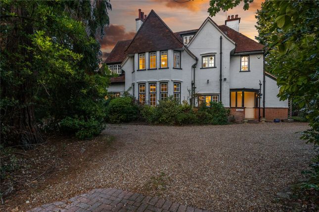 6-bed house on Invermark House,, Oakcroft Road, West Byfleet, £2,400,000