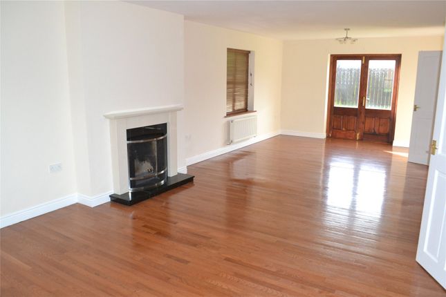 7, Parc Derw, Llanidloes photo 3