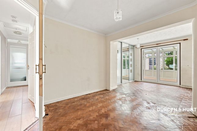 8 Clyde Crescent, Rayleigh photo 4