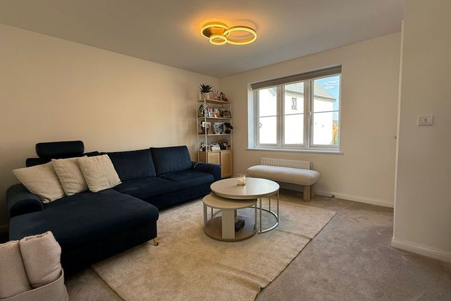 13, Beltie Close, Milton Keynes photo 3