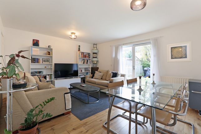 Thumbnail Property to rent in Charles Coveney Road, Peckham