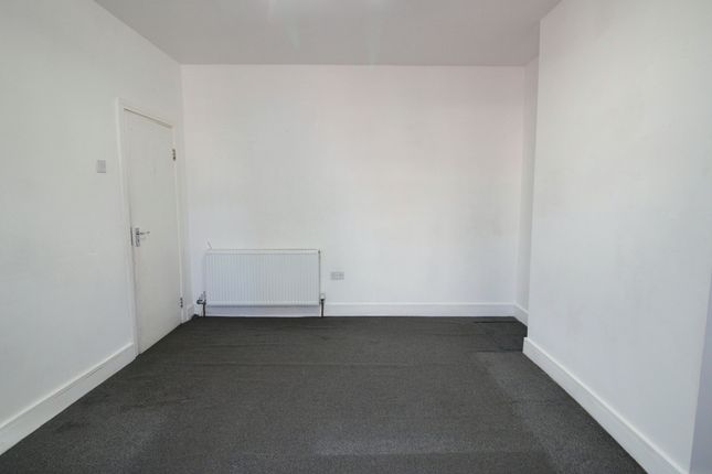 21 WESTBURY AVENUE, WEMBLEY photo 4