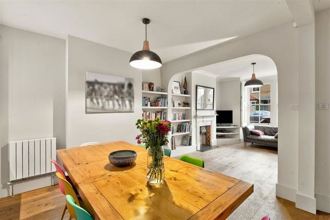 19, Grove Road, London photo 4