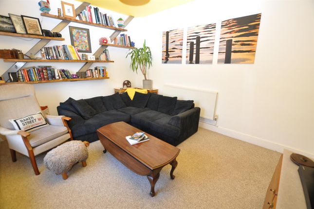 24, Francis Terrace, Carmarthen photo 4