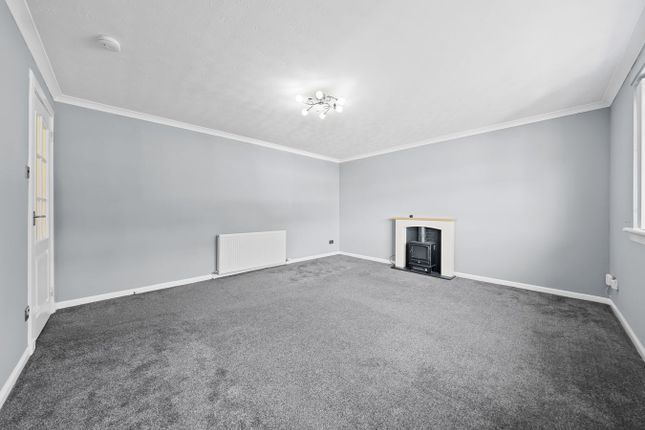 17, Hirst Court, Stirling photo 3