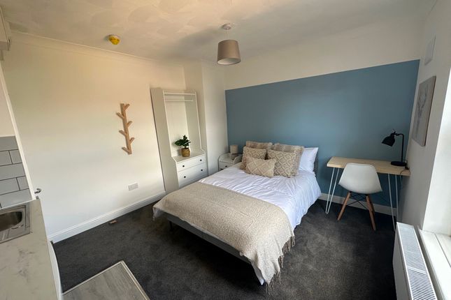 Room to rent in Prebend Street, Bedford