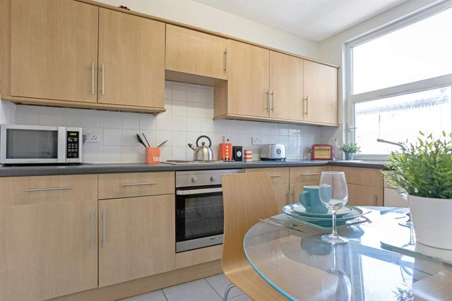 86A BURLEY ROAD, LEEDS photo 2