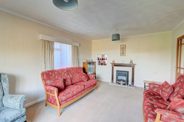 151, Penn Road, High Wycombe photo 3