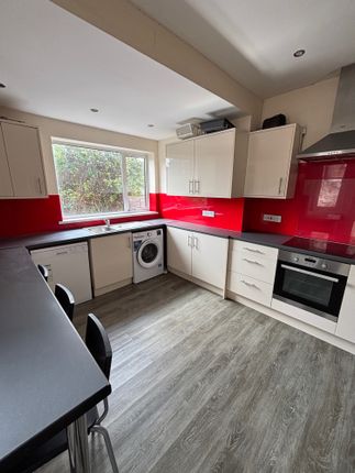 5-bed terraced on 27, Pentyrch Street, Cardiff, £2,725/mo