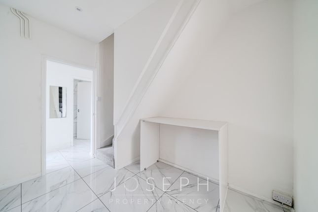 79 Finchley Road, Ipswich photo 3